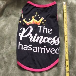 *Like New*  Princess Pet t-shirt